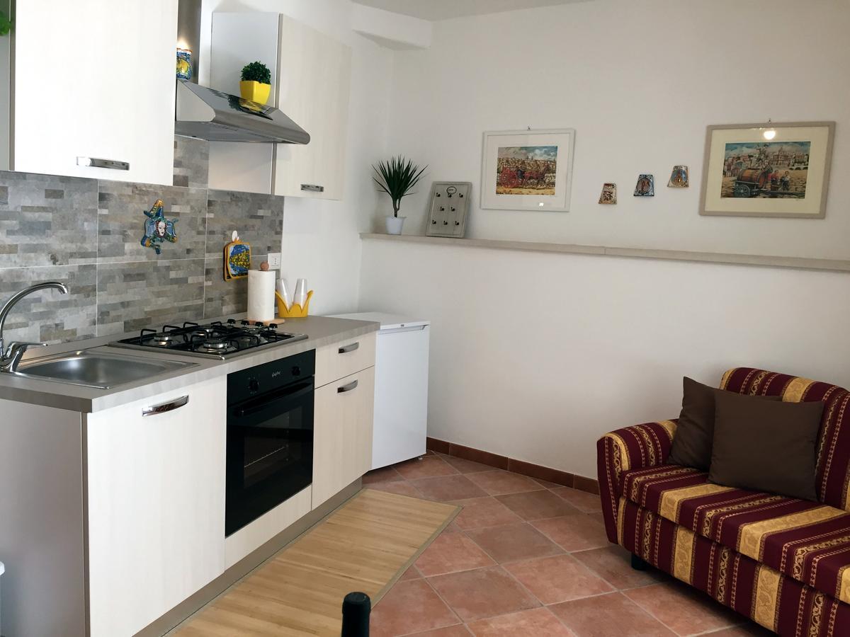 B&B Casa Lucrezia Шикли Екстериор снимка