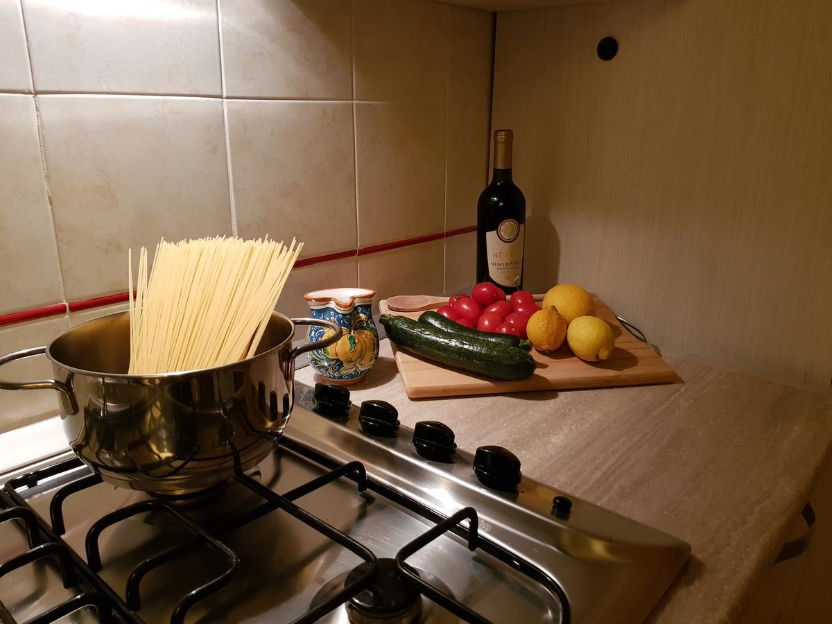B&B Casa Lucrezia Шикли Екстериор снимка